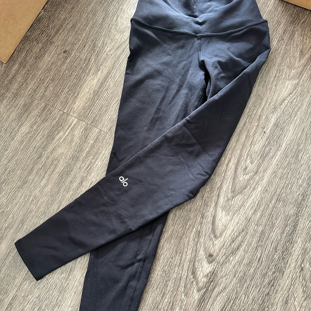 Black Alo leggings